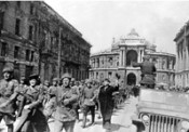 ODESSA, UKRAINE - 6 mai. Drapeau nazi allemand. La Odessa historica —  Photo éditoriale © ALesik #41146371